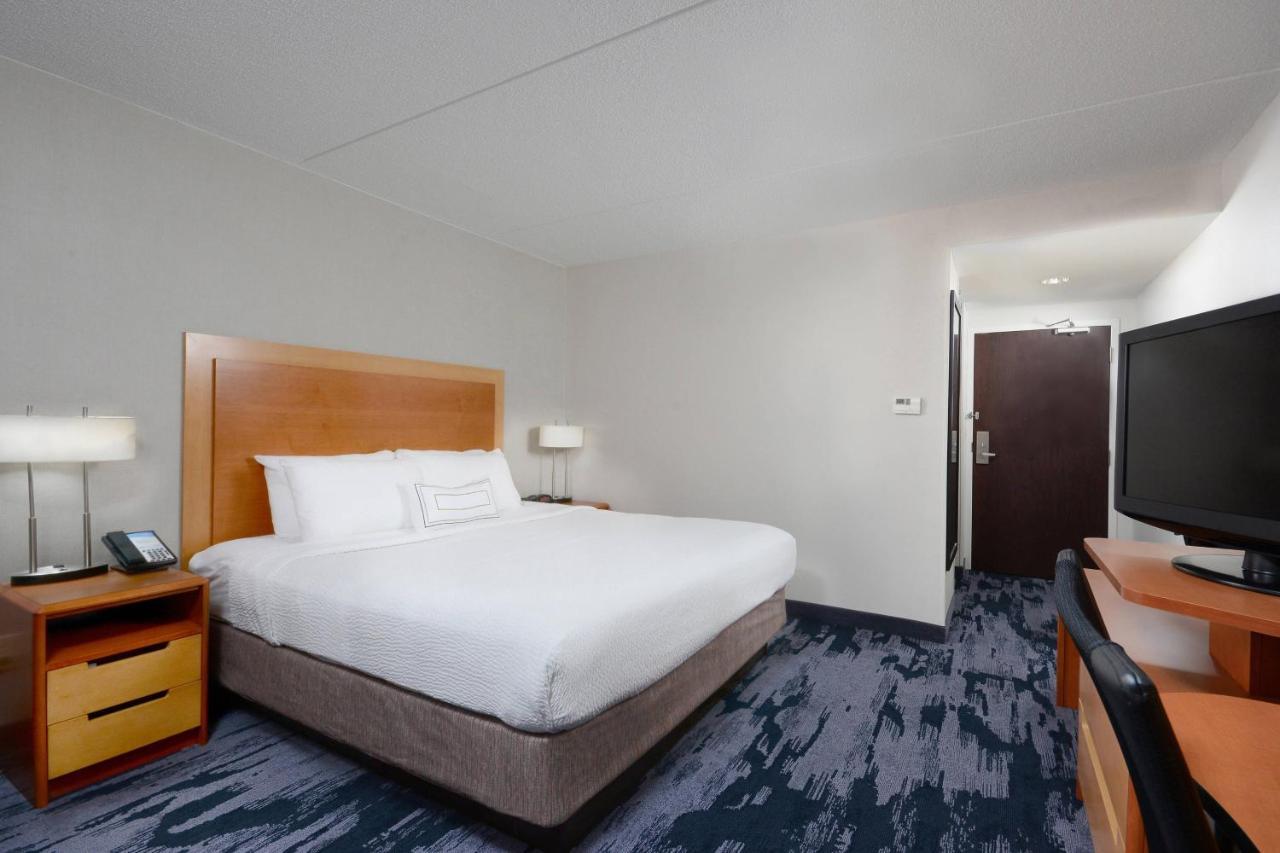 Fairfield Inn & Suites By Marriott Charlottesville North Екстер'єр фото