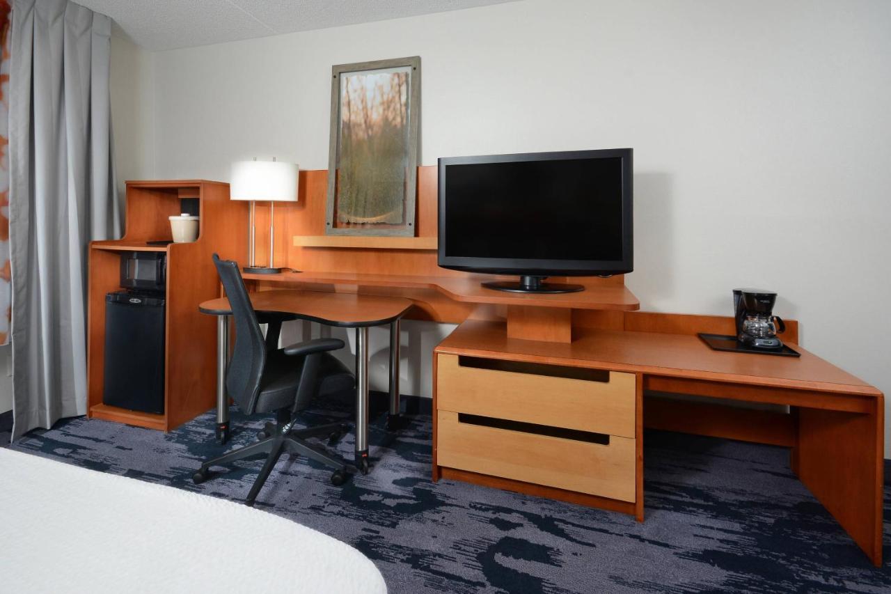Fairfield Inn & Suites By Marriott Charlottesville North Екстер'єр фото