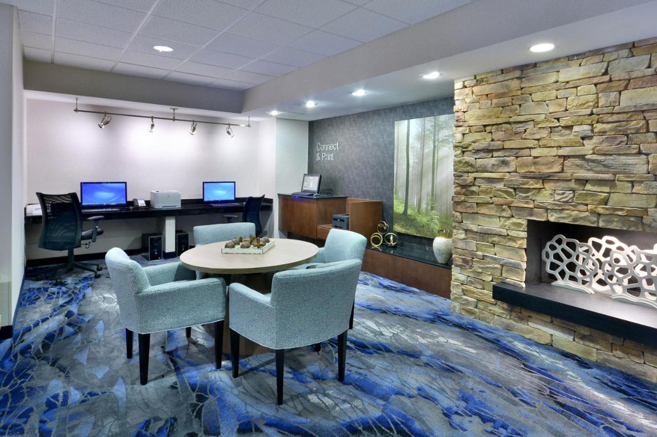 Fairfield Inn & Suites By Marriott Charlottesville North Екстер'єр фото